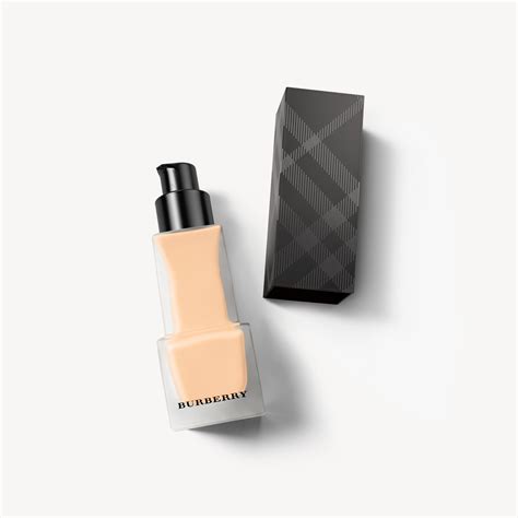 burberry matte glow fluid foundation